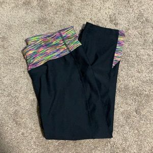 Athletic Cropped Leggings